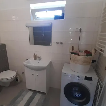 Barlang Utca Apartment Cserszegtomaj