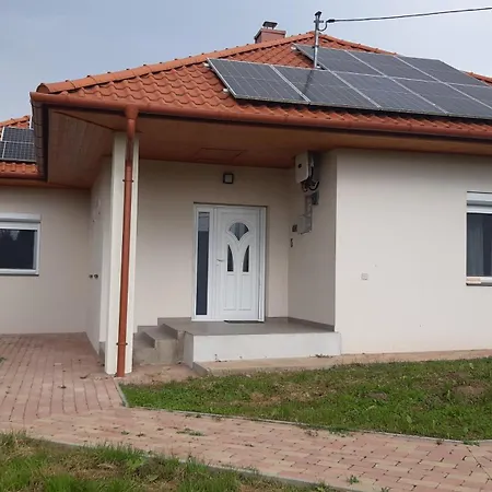 Apartament Barlang Utca *